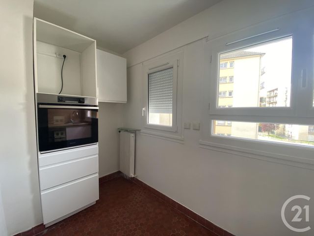 Appartement F3 à louer - 3 pièces - 67.04 m2 - MAUREPAS - 78 - ILE-DE-FRANCE - Century 21 S.L.P. Immobilier