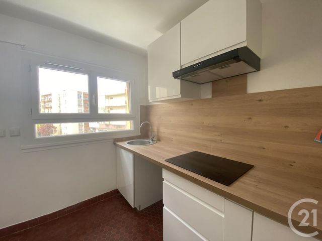 Appartement F3 à louer - 3 pièces - 67.04 m2 - MAUREPAS - 78 - ILE-DE-FRANCE - Century 21 S.L.P. Immobilier