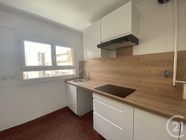 Appartement F3 à louer - 3 pièces - 67.04 m2 - MAUREPAS - 78 - ILE-DE-FRANCE - Century 21 S.L.P. Immobilier