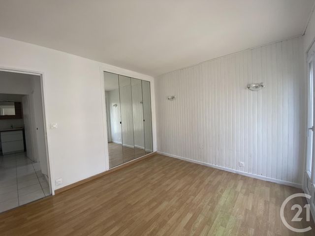 Appartement F3 à louer - 3 pièces - 67.04 m2 - MAUREPAS - 78 - ILE-DE-FRANCE - Century 21 S.L.P. Immobilier