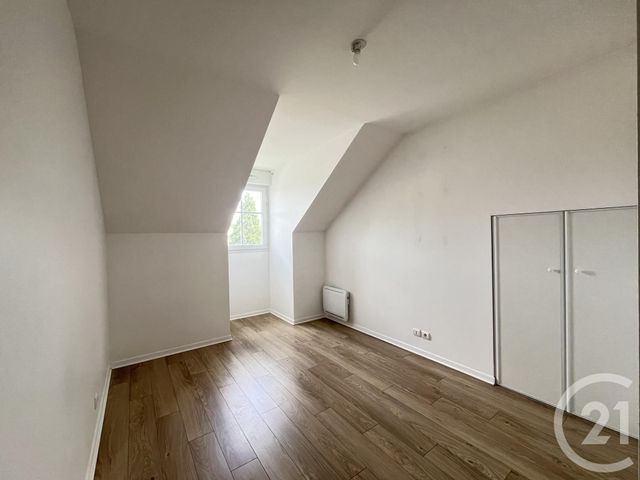 Appartement F4 à vendre - 4 pièces - 95.81 m2 - LES CLAYES SOUS BOIS - 78 - ILE-DE-FRANCE - Century 21 S.L.P. Immobilier