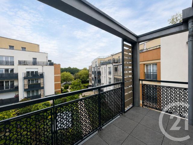 Appartement F4 à vendre - 4 pièces - 82.45 m2 - MAUREPAS - 78 - ILE-DE-FRANCE - Century 21 S.L.P. Immobilier