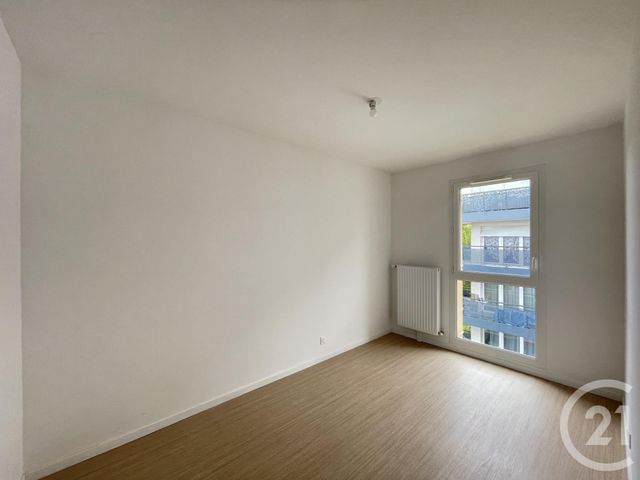 Appartement F4 à vendre - 4 pièces - 82.45 m2 - MAUREPAS - 78 - ILE-DE-FRANCE - Century 21 S.L.P. Immobilier