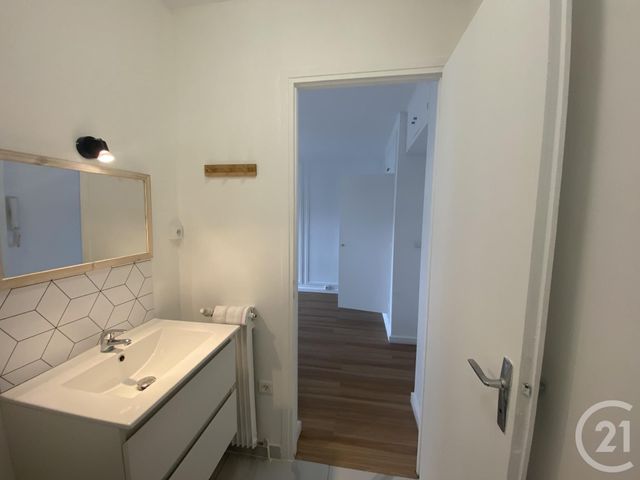 Appartement F1 à louer - 1 pièce - 25.1 m2 - MAUREPAS - 78 - ILE-DE-FRANCE - Century 21 S.L.P. Immobilier