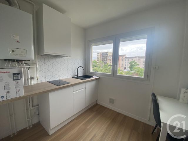Appartement F1 à louer - 1 pièce - 25.1 m2 - MAUREPAS - 78 - ILE-DE-FRANCE - Century 21 S.L.P. Immobilier