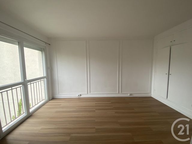 Appartement F1 à louer - 1 pièce - 25.1 m2 - MAUREPAS - 78 - ILE-DE-FRANCE - Century 21 S.L.P. Immobilier