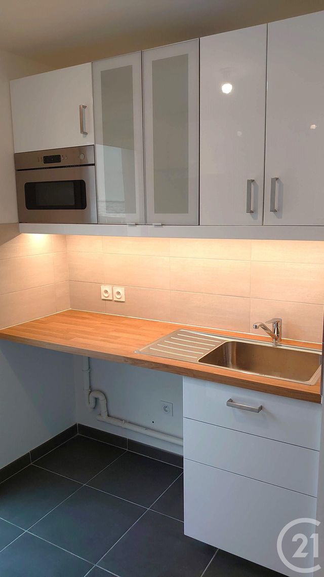 Appartement F3 à louer - 3 pièces - 63.99 m2 - L ETANG LA VILLE - 78 - ILE-DE-FRANCE - Century 21 S.L.P. Immobilier