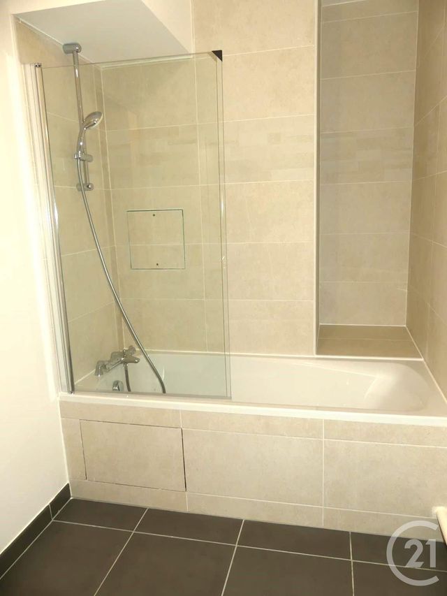 Appartement F3 à louer - 3 pièces - 63.99 m2 - L ETANG LA VILLE - 78 - ILE-DE-FRANCE - Century 21 S.L.P. Immobilier