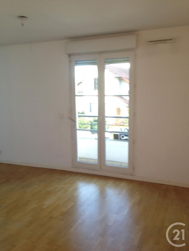 Appartement F1 à louer - 1 pièce - 24.0 m2 - LES CLAYES SOUS BOIS - 78 - ILE-DE-FRANCE - Century 21 S.L.P. Immobilier