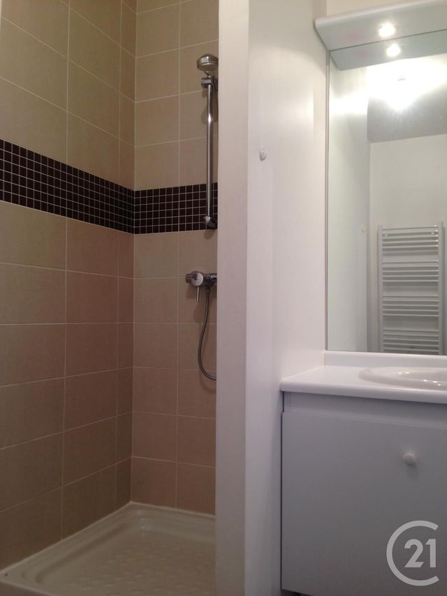 Appartement F1 à louer - 1 pièce - 24.0 m2 - LES CLAYES SOUS BOIS - 78 - ILE-DE-FRANCE - Century 21 S.L.P. Immobilier