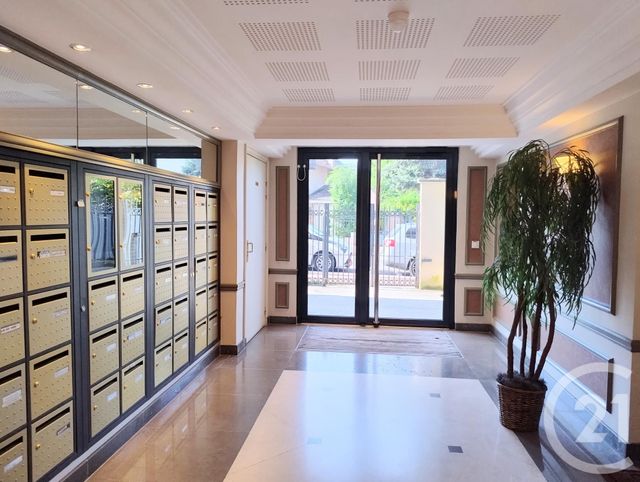 Appartement F1 à louer - 1 pièce - 24.0 m2 - LES CLAYES SOUS BOIS - 78 - ILE-DE-FRANCE - Century 21 S.L.P. Immobilier
