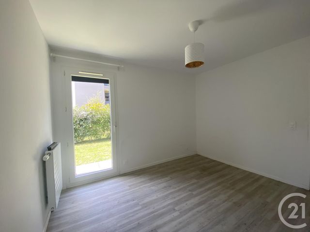 Appartement F3 à louer - 3 pièces - 58.39 m2 - MAUREPAS - 78 - ILE-DE-FRANCE - Century 21 S.L.P. Immobilier