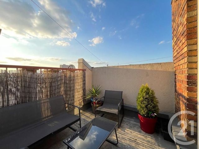 Appartement F2 à vendre - 2 pièces - 62.49 m2 - MAUREPAS - 78 - ILE-DE-FRANCE - Century 21 S.L.P. Immobilier