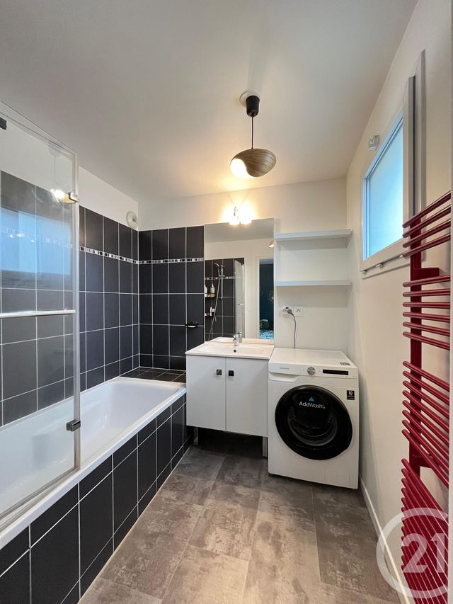 Appartement F2 à louer - 2 pièces - 43.7 m2 - PLAISIR - 78 - ILE-DE-FRANCE - Century 21 S.L.P. Immobilier