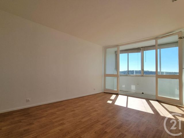 Appartement F3 à louer - 3 pièces - 67.18 m2 - LES CLAYES SOUS BOIS - 78 - ILE-DE-FRANCE - Century 21 S.L.P. Immobilier