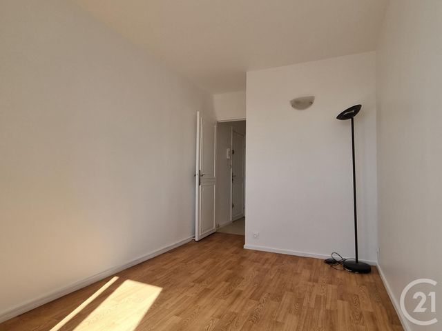 Appartement F3 à louer - 3 pièces - 67.18 m2 - LES CLAYES SOUS BOIS - 78 - ILE-DE-FRANCE - Century 21 S.L.P. Immobilier