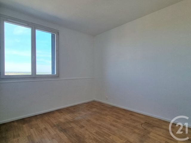 Appartement F3 à louer - 3 pièces - 67.18 m2 - LES CLAYES SOUS BOIS - 78 - ILE-DE-FRANCE - Century 21 S.L.P. Immobilier