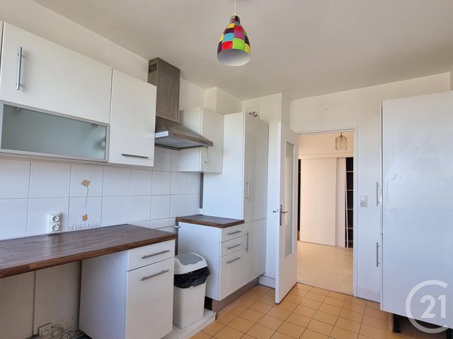 Appartement F3 à louer - 3 pièces - 67.18 m2 - LES CLAYES SOUS BOIS - 78 - ILE-DE-FRANCE - Century 21 S.L.P. Immobilier