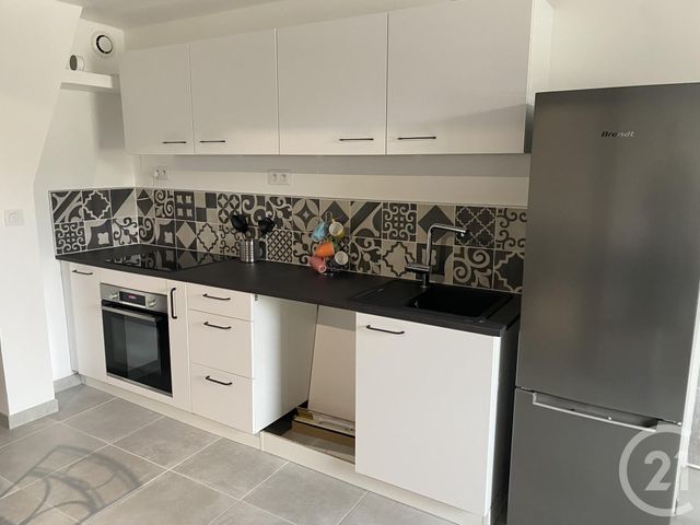 Appartement à louer - 3 pièces - 82.12 m2 - JOUARS PONTCHARTRAIN - 78 - ILE-DE-FRANCE - Century 21 S.L.P. Immobilier