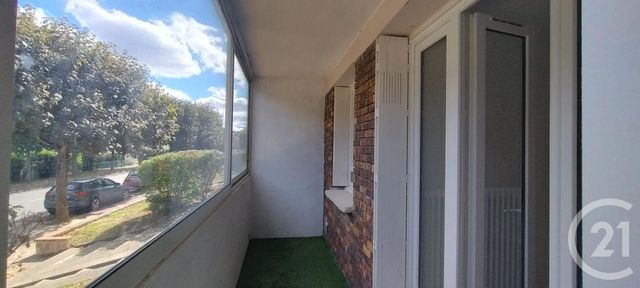 Appartement F3 à louer - 3 pièces - 62.2 m2 - MAUREPAS - 78 - ILE-DE-FRANCE - Century 21 S.L.P. Immobilier