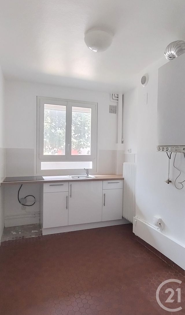 Appartement F3 à louer - 3 pièces - 62.2 m2 - MAUREPAS - 78 - ILE-DE-FRANCE - Century 21 S.L.P. Immobilier