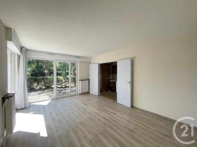Appartement F2 à vendre - 2 pièces - 54.91 m2 - MAUREPAS - 78 - ILE-DE-FRANCE - Century 21 S.L.P. Immobilier