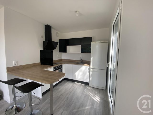 Appartement à louer - 2 pièces - 45.5 m2 - MAUREPAS - 78 - ILE-DE-FRANCE - Century 21 S.L.P. Immobilier