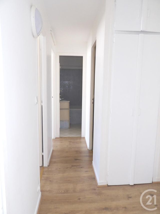 Appartement F2 à louer - 2 pièces - 48.51 m2 - MAUREPAS - 78 - ILE-DE-FRANCE - Century 21 S.L.P. Immobilier