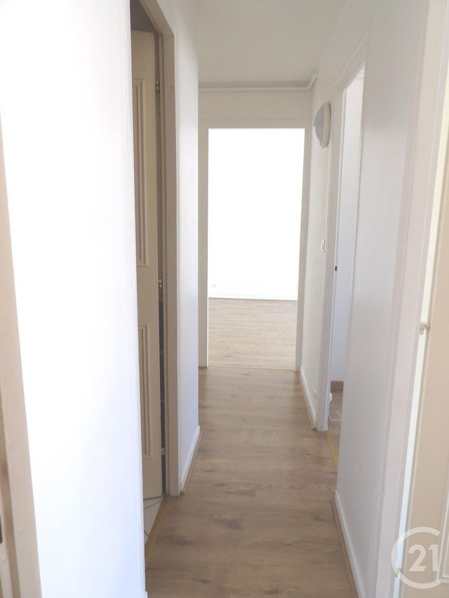 Appartement F2 à louer - 2 pièces - 48.51 m2 - MAUREPAS - 78 - ILE-DE-FRANCE - Century 21 S.L.P. Immobilier