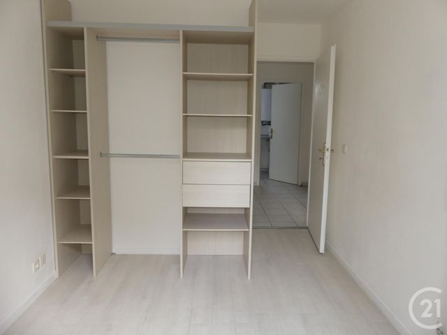 Appartement F2 à louer - 2 pièces - 36.07 m2 - ELANCOURT - 78 - ILE-DE-FRANCE - Century 21 S.L.P. Immobilier