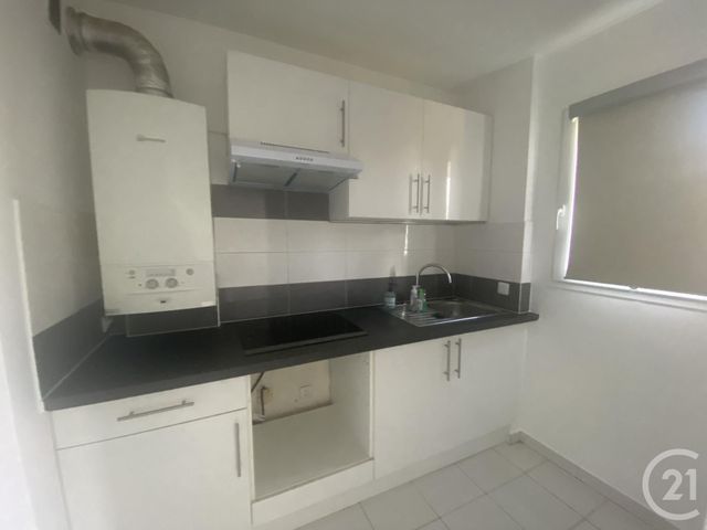 Appartement F1 à louer - 1 pièce - 27.45 m2 - MAUREPAS - 78 - ILE-DE-FRANCE - Century 21 S.L.P. Immobilier
