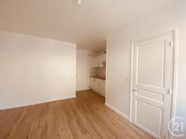 Appartement Studio à louer - 1 pièce - 19.87 m2 - NEAUPHLE LE CHATEAU - 78 - ILE-DE-FRANCE - Century 21 S.L.P. Immobilier