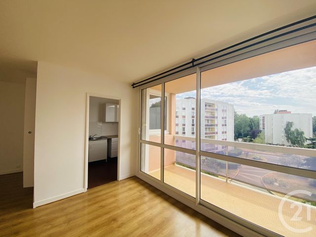 Appartement F1 à louer - 1 pièce - 35.8 m2 - ELANCOURT - 78 - ILE-DE-FRANCE - Century 21 S.L.P. Immobilier