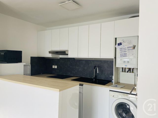Appartement à louer - 2 pièces - 43.53 m2 - MAUREPAS - 78 - ILE-DE-FRANCE - Century 21 S.L.P. Immobilier