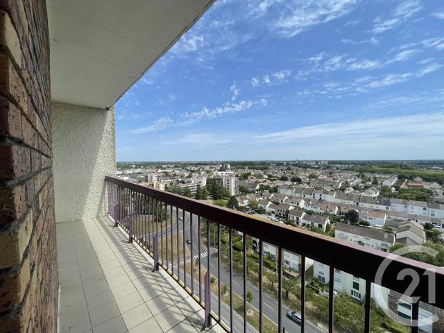 Appartement F2 à vendre - 2 pièces - 54.14 m2 - MAUREPAS - 78 - ILE-DE-FRANCE - Century 21 S.L.P. Immobilier