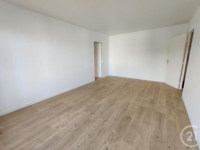 Appartement F3 à louer - 3 pièces - 60.68 m2 - PLAISIR - 78 - ILE-DE-FRANCE - Century 21 S.L.P. Immobilier