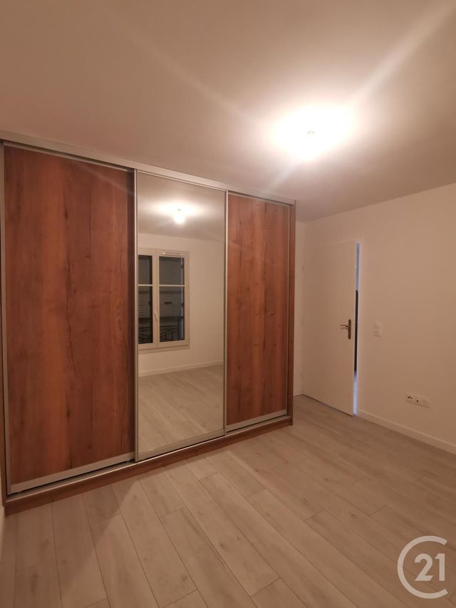 Appartement F2 à louer - 2 pièces - 41.34 m2 - JOUARS PONTCHARTRAIN - 78 - ILE-DE-FRANCE - Century 21 S.L.P. Immobilier