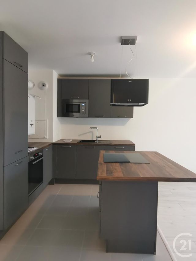 Appartement F2 à louer - 2 pièces - 41.34 m2 - JOUARS PONTCHARTRAIN - 78 - ILE-DE-FRANCE - Century 21 S.L.P. Immobilier