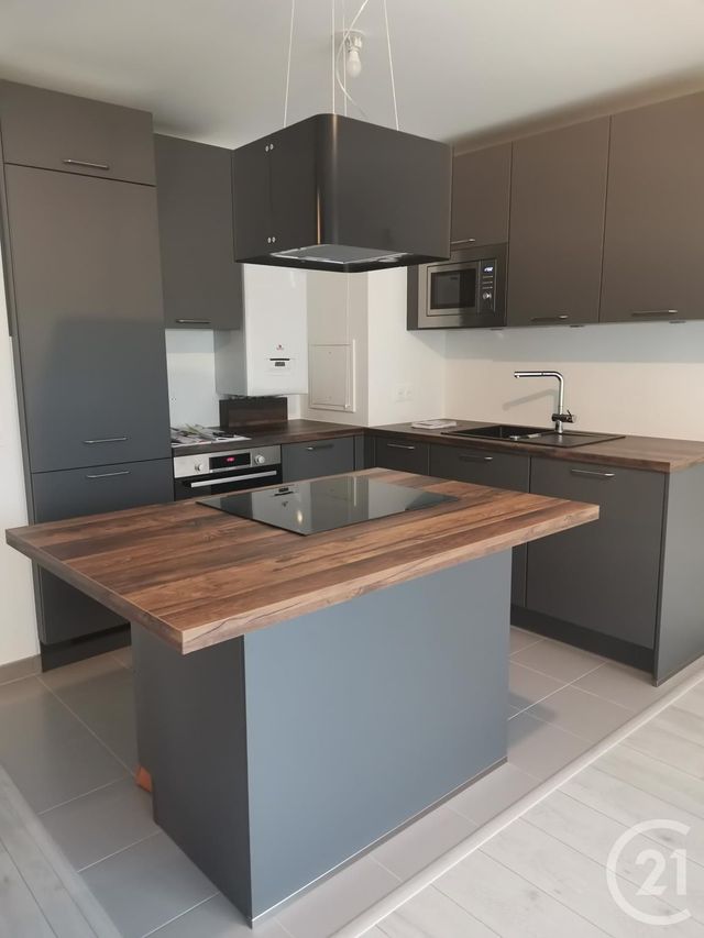 Appartement F2 à louer - 2 pièces - 41.34 m2 - JOUARS PONTCHARTRAIN - 78 - ILE-DE-FRANCE - Century 21 S.L.P. Immobilier