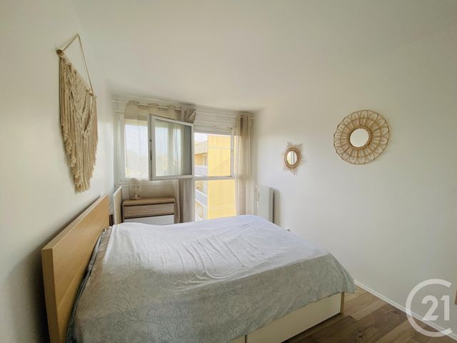Appartement F3 à louer - 3 pièces - 80.0 m2 - ELANCOURT - 78 - ILE-DE-FRANCE - Century 21 S.L.P. Immobilier