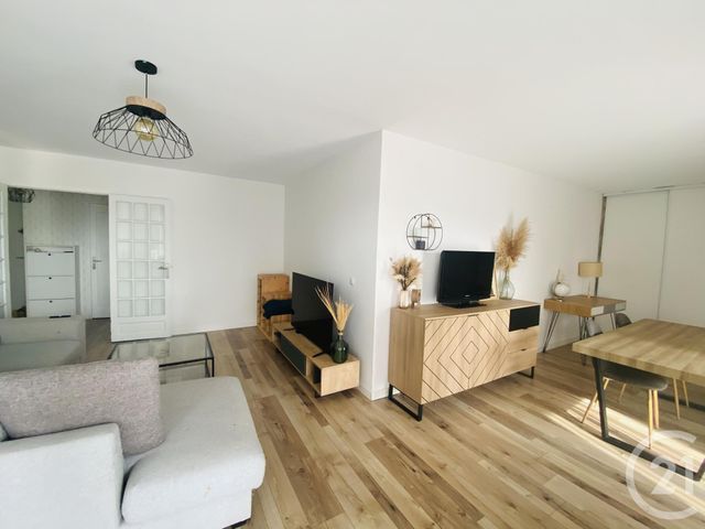 Appartement F3 à louer - 3 pièces - 80.0 m2 - ELANCOURT - 78 - ILE-DE-FRANCE - Century 21 S.L.P. Immobilier