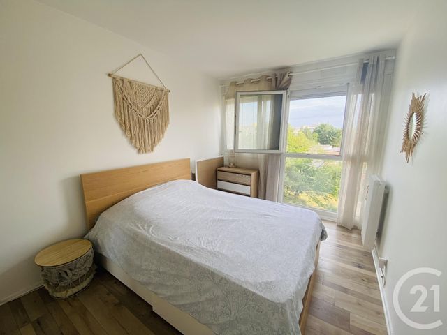 Appartement F3 à louer - 3 pièces - 80.0 m2 - ELANCOURT - 78 - ILE-DE-FRANCE - Century 21 S.L.P. Immobilier