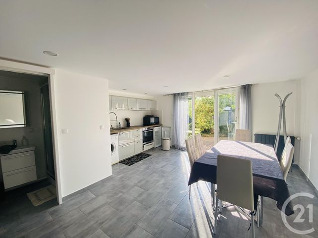Appartement F1 à louer - 1 pièce - 31.85 m2 - ELANCOURT - 78 - ILE-DE-FRANCE - Century 21 S.L.P. Immobilier