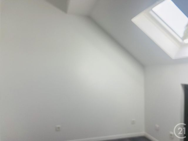 Appartement F1 à louer - 1 pièce - 11.29 m2 - COIGNIERES - 78 - ILE-DE-FRANCE - Century 21 S.L.P. Immobilier