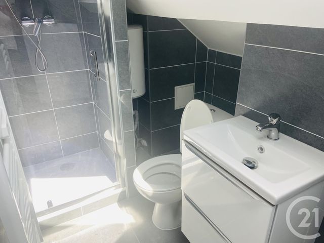 Appartement F1 à louer - 1 pièce - 10.89 m2 - COIGNIERES - 78 - ILE-DE-FRANCE - Century 21 S.L.P. Immobilier