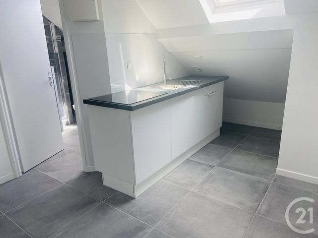 Appartement F1 à louer COIGNIERES
