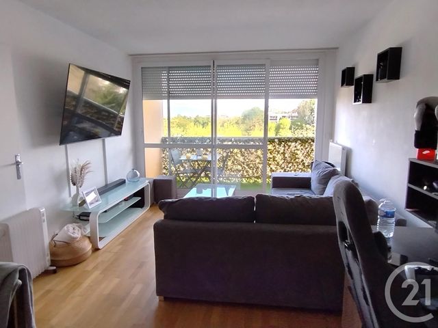 Appartement F2 à louer - 2 pièces - 51.0 m2 - MAUREPAS - 78 - ILE-DE-FRANCE - Century 21 S.L.P. Immobilier