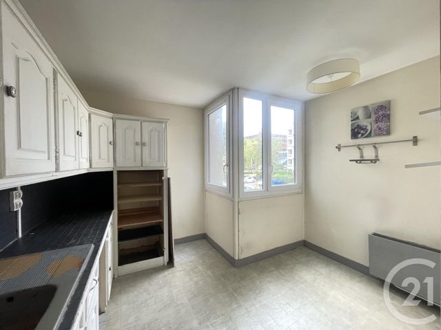 Appartement F3 à vendre - 3 pièces - 69.07 m2 - ELANCOURT - 78 - ILE-DE-FRANCE - Century 21 S.L.P. Immobilier