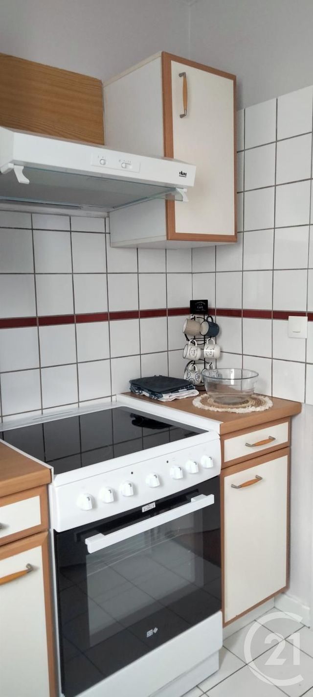 Appartement Studio à louer - 1 pièce - 29.36 m2 - MAUREPAS - 78 - ILE-DE-FRANCE - Century 21 S.L.P. Immobilier
