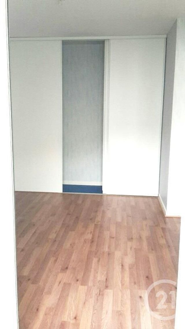 Appartement F3 à louer - 3 pièces - 54.75 m2 - ELANCOURT - 78 - ILE-DE-FRANCE - Century 21 S.L.P. Immobilier